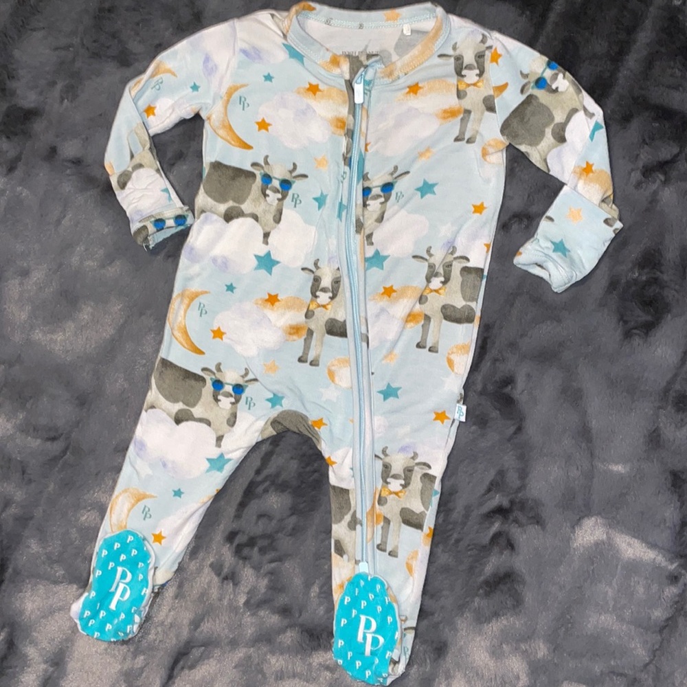 Newborn (fit 0-3) Posh Peanut Tex Cow Jumped Over Moon Zipper Footie